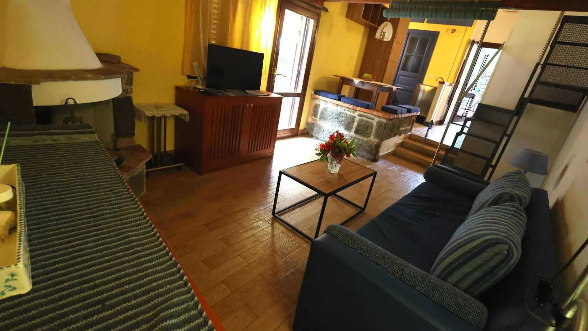 ** Affittacamere Hotel Baglio Antico Forno Isola di Ustica Italia