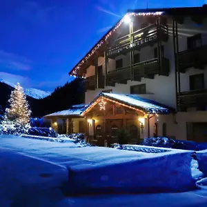 albergo-castello.it-lombardy.com/
